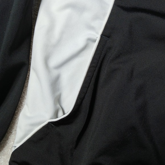 Womens Puma Long Sleeve Athletic Coat Small Black & White Old School Full Zip - Picture 9 of 13